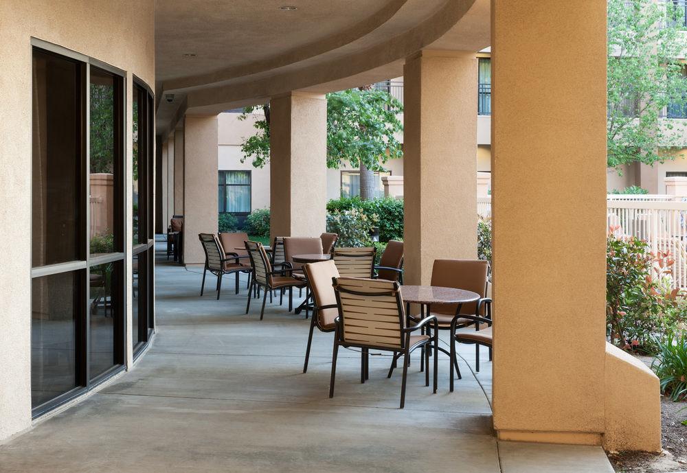 מלון Courtyard By Marriott Santa Clarita ולנסיה מראה חיצוני תמונה