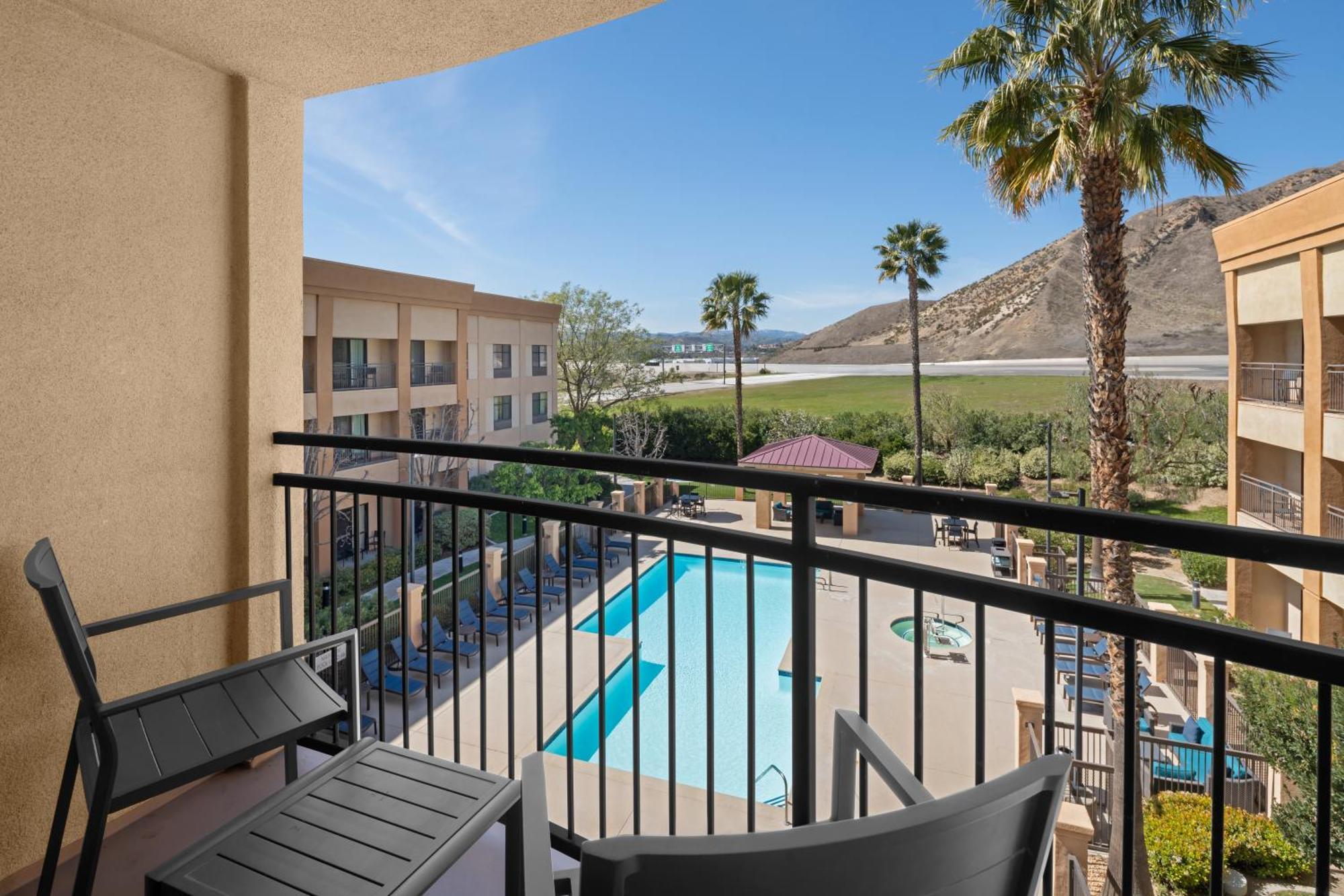 מלון Courtyard By Marriott Santa Clarita ולנסיה מראה חיצוני תמונה