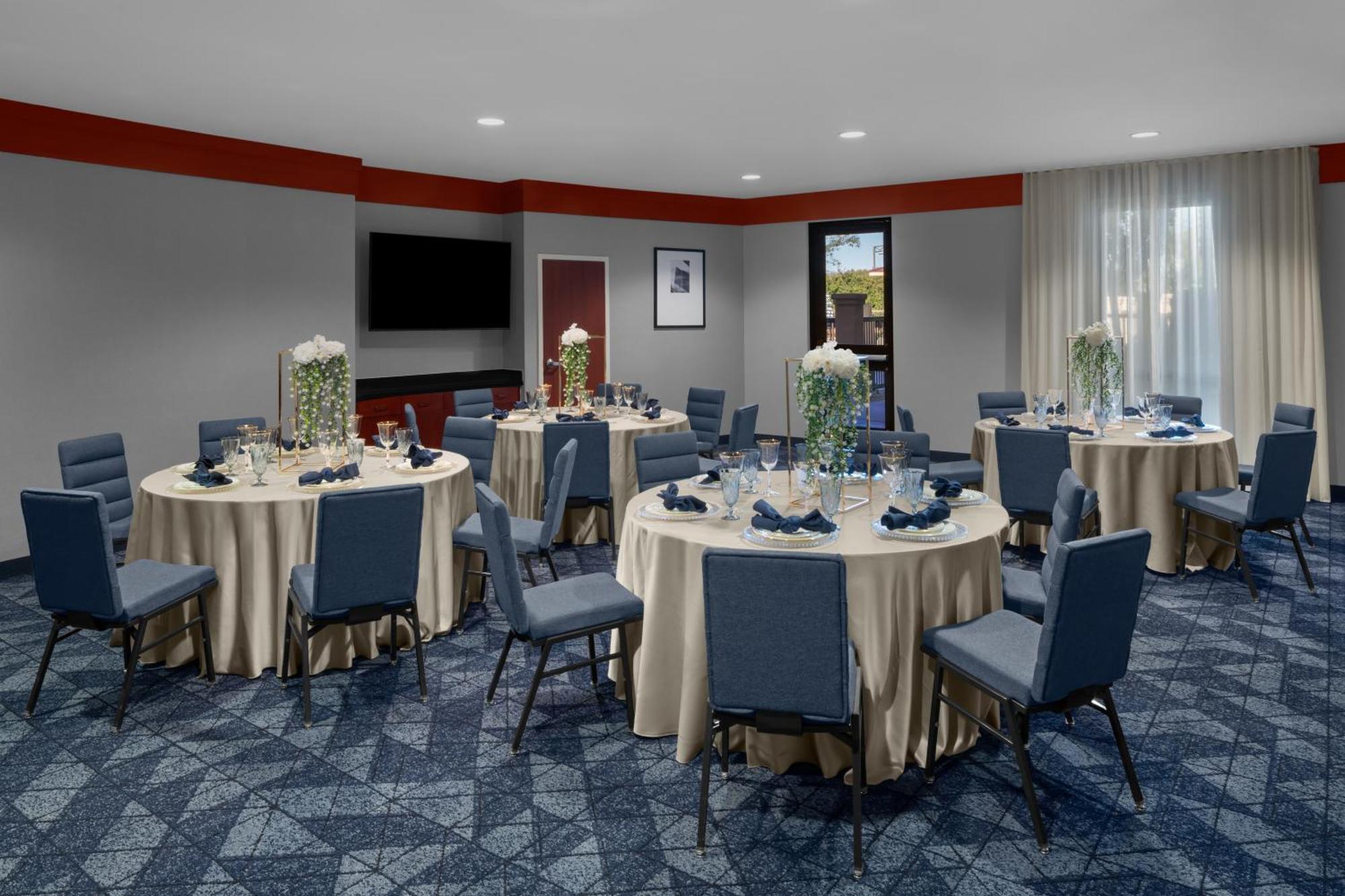 מלון Courtyard By Marriott Santa Clarita ולנסיה מראה חיצוני תמונה