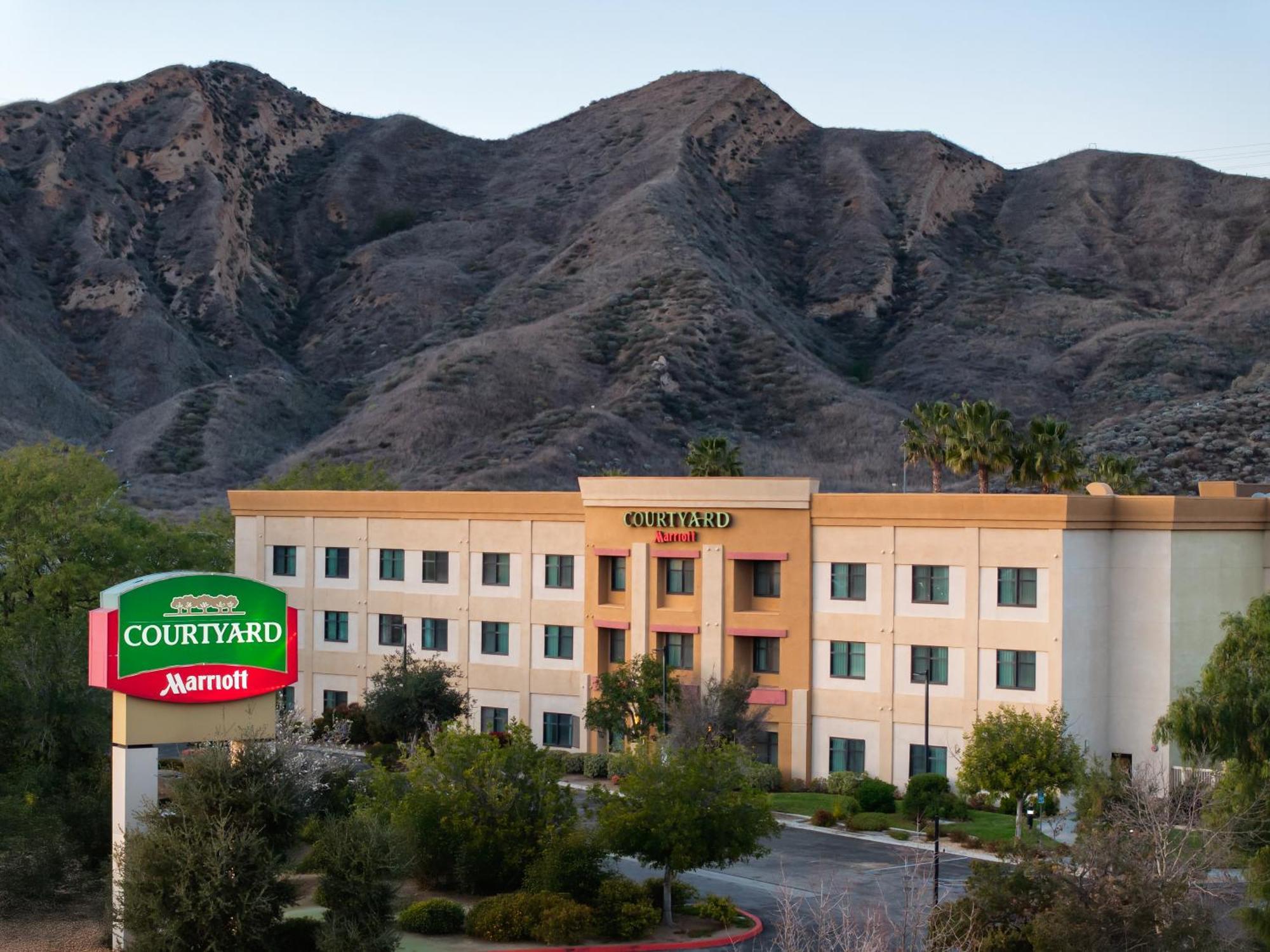 מלון Courtyard By Marriott Santa Clarita ולנסיה מראה חיצוני תמונה